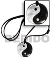 Natural 40mm Round Yin Yang Blacktab BFJ1283NK Shell Beads Shell Jewelry Surfer Necklace