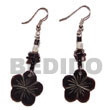 Natural Dangling 15mm Scallop Blacktab W/ Cystal Nuggets